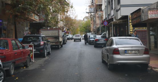 PAZARCIK’IN EN İŞLEK ARTERLERİ YENİLENİYOR