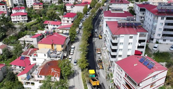 ANDIRIN’DA ANA ARTERLERİN ASFALTI BÜYÜKŞEHİRLE YENİLİYOR