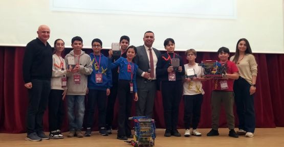 SANKO OKULLARINA VEX IQ ROBOT YARIŞMASINDAN 4 BİRİNCİLİK