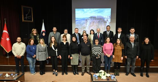 KSÜ'DE "6 ŞUBAT DEPREMLERİN ARDINDAN" TEMALI KONFERANS