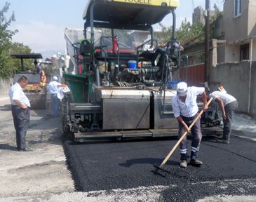 DULKADİROĞLU BELEDİYESİ ASFALTTA TAM GAZ