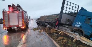 OTOBAN’DA KAZA, ARAÇLARDA HASAR ÇOK!