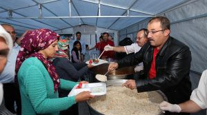 BAŞKAN GÜVEN ORUCUNU İFTAR SOFRASINDA AÇTI